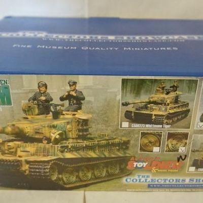1114	COLLECTORS SHOWCASE WWII MINIATURE OPERATION MARKET GARDEN
