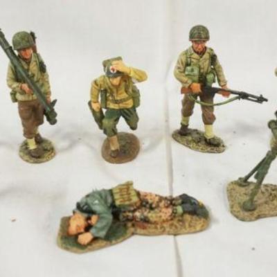 1316	KING & COUNTRY WWII METAL SOLDIERS LOT OF 9
