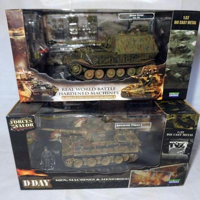 1083	FORCES OF VALOR WWII 1-32 DIECAST METAL LOT OF 2
