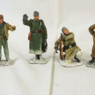 1313	KING & COUNTRY WWII METAL SOLDIERS LOT OF 8
