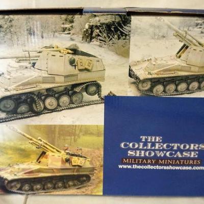 1120	COLLECTORS SHOWCASE WWII MINIATURE BERLIN 1938
