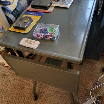 Metal typewriter tray