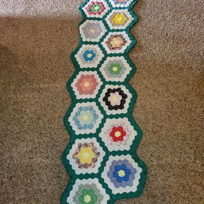 Matching bed runner