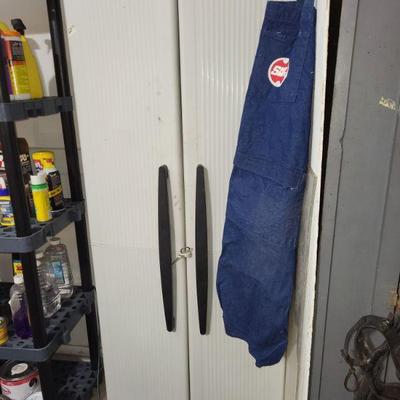Storage cabinet