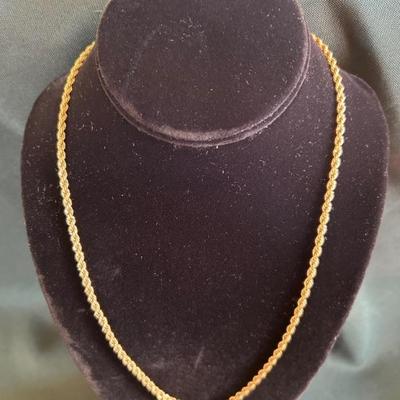 Beautiful 14k gold necklace. 