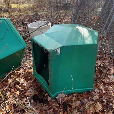 2 dog houses