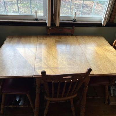 Maple Kitchen table w/ 4 chairs