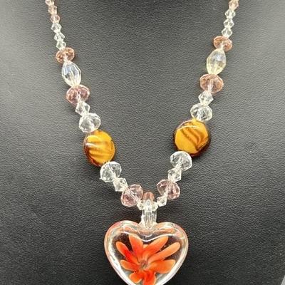 Art Glass 16in Bead Necklace