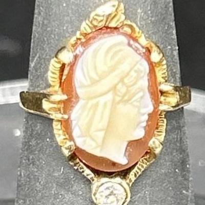 10kt Gold and Diamond Cameo Ring, Size 5.5