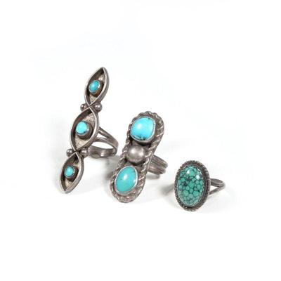 (3pc) NAVAJO TURQUOISE RINGS | Turquoise set in silver, including a spiderweb turquoise ring, a ring signed 