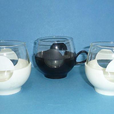 Pyrex Roly Poly cups