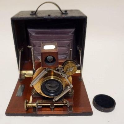 1310	HENRY CLAY CAMERA WITH PRESENTATION LABEL INSIDE DATED 1892
