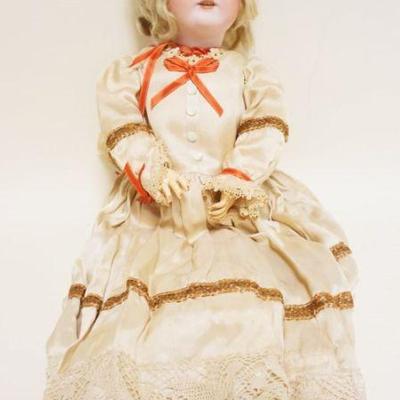 1073	ANTIQUE GERMAN BISQUE HANWERK DOLL #3, APPROXIMATELY 22 IN

