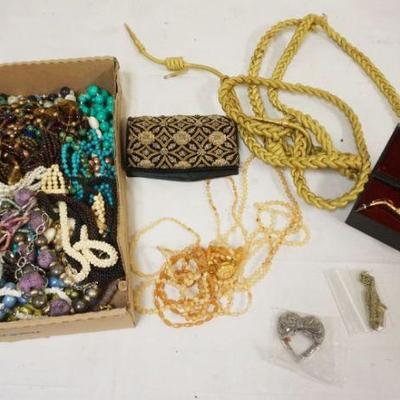 1248	LOT OF ASSORTED COSTUME JEWELRY
