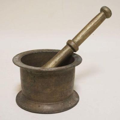 1091	ANTIQUE BRASS MORTAR & PESTLE, APPROXIMATELY 6 IN HIGH OVERALL
