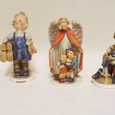 1113	GROUP OF ASSORTED HUMMEL FIGURINES, TALLEST APPROXIMATELY 7 1/2 IN
