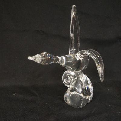 1137	STUEBEN LARGE ART GLASS FLYING GOOSE, APPROXIMATELY 12 IN HIGH
