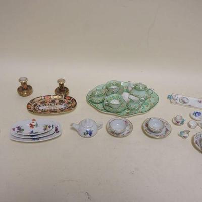 1119	GROUP OF ANTIQUE CHILDS MINIATURE CHINA TEASETS
