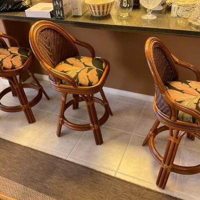 24" High bar stools (G)