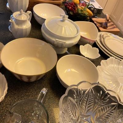 LENOX BOWL SOLD (R)