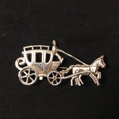 Sterling silver horse and carriage pin. 