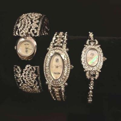 "Holly Jolly Jewels" in Evans, GA. Starts Closing on Sat 12/9 at 8p. Pickup on Mon 12/11 from 11-6p. Please click here to view...