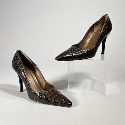 STUART WEITZMAN HEELS | A pair of Stuart Weitzman heels with brown alligator leather, pointed toes; no apparent size, presumably 8 or...