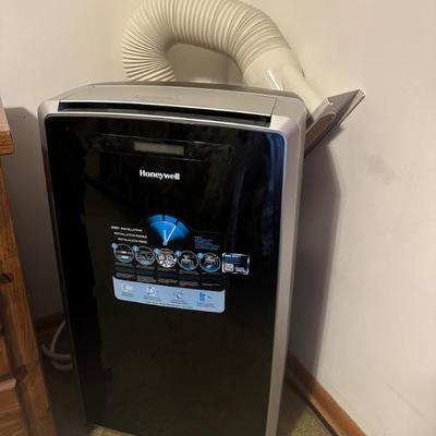 Portable air conditioner
