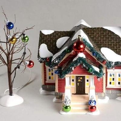 Dept. 56 Snow Village: The Ornament House