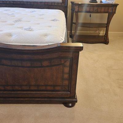 A.R.T. Furniture 3 Piece Bedroom Furniture King Bedframe - high quality, kept in 1 of 2 guest bedrooms, used sparingly, 75"H x...