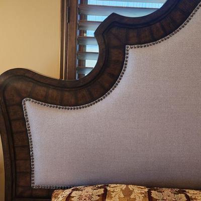 A.R.T. Furniture 3 Piece Bedroom Furniture King Bedframe - high quality, kept in 1 of 2 guest bedrooms, used sparingly, 75