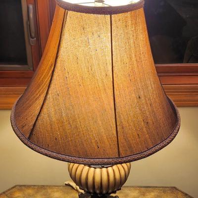 Harper & Willow Brown Pair Countertop Lamp Shades - great condition, work great, 30