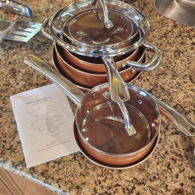 Non Stick Cookware Set (Copper Color) - great condition, manual, 4 saucepans & 2 Frying Pans ($95 SET)