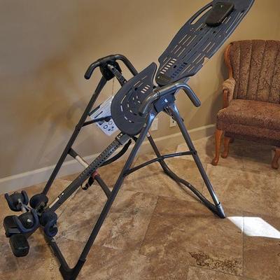 ï»¿Teeter Inversion Table Model EP-560 w/ manual & accessories - great condition, 300lb weight limit ($100)