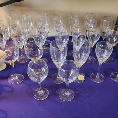 Lenox Firelight Gold Trim Crystal Wine Glasses - great condition, kept in formal dining area, 7 7/8