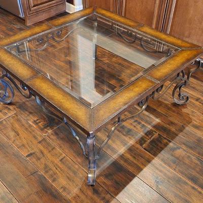 Robb & Stucky Glass Top Coffeetable - kept in theatre room, used sparingly, great condition, 42