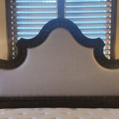 A.R.T. Furniture 3 Piece Bedroom Furniture King Bedframe - high quality, kept in 1 of 2 guest bedrooms, used sparingly, 75"H x...
