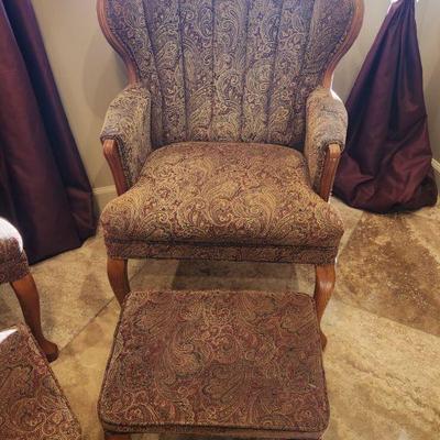 2 Matching Accent Chairs w/ Paisley Pattern & Matching Ottoman - great condition, kept in workout area, used sparingly, 30"W x...