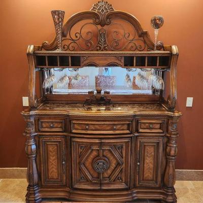 ï»¿ï»¿Michael Amini (Aico Amini Innovation) Sideboard / Wine Rack / Bar Back / Buffett Cabinet - kept in formal dining area, high...