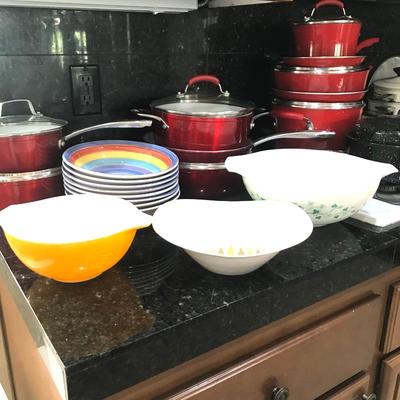 Red cookware & vintage bowls