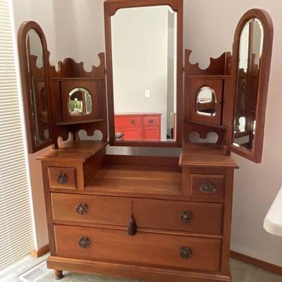 Antique Tri Fold Vanity Dresser