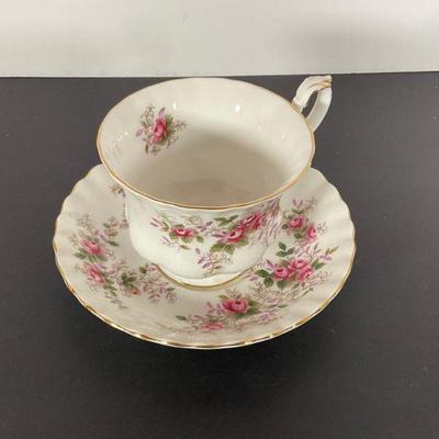 Royal Albert China "Lavendar Rose" Cup