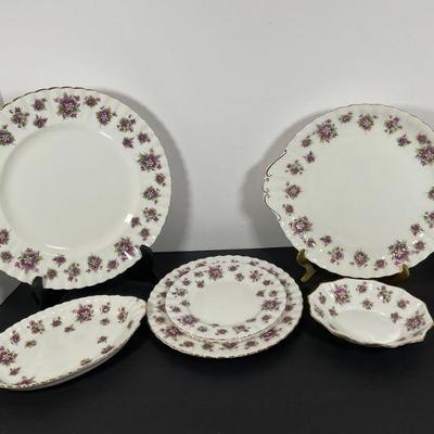 Royal Albert " Sweet Violet" 