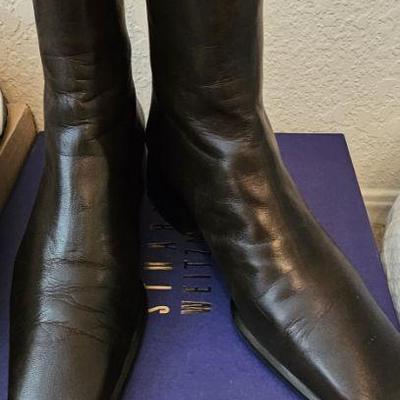Size 7 Ladies boots - never worn
