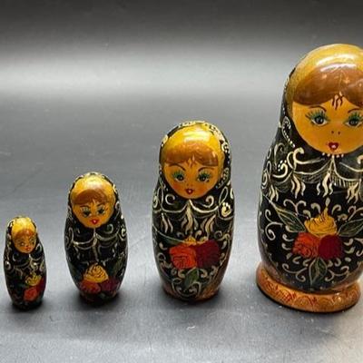 5- Piece Russian Matryoshka Nesting Dolls