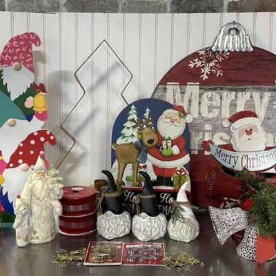 Larger Christmas Decor & Signs, Ornament Hooks etc