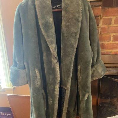 Jean Louise de Paris imitation fur coat