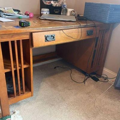 Desk (53x30x30â€)
