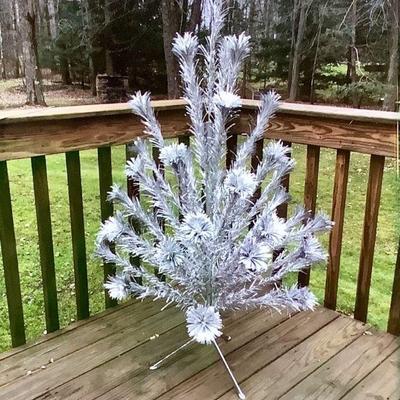 BIHY233 Vintage Aluminum Pom-Pom Tree	Photo of the tree assembled is a stock photo & not of the tree in this lot. Box is opened and comes...