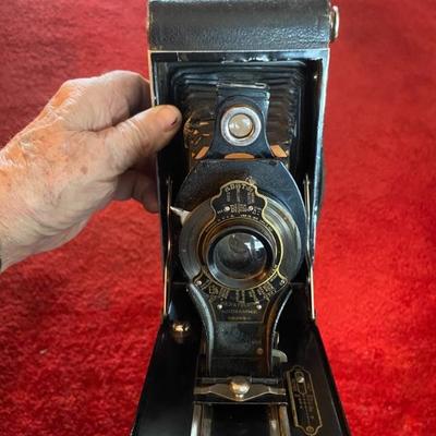 BROWNIE Autographic with Kodak shutter (rare)